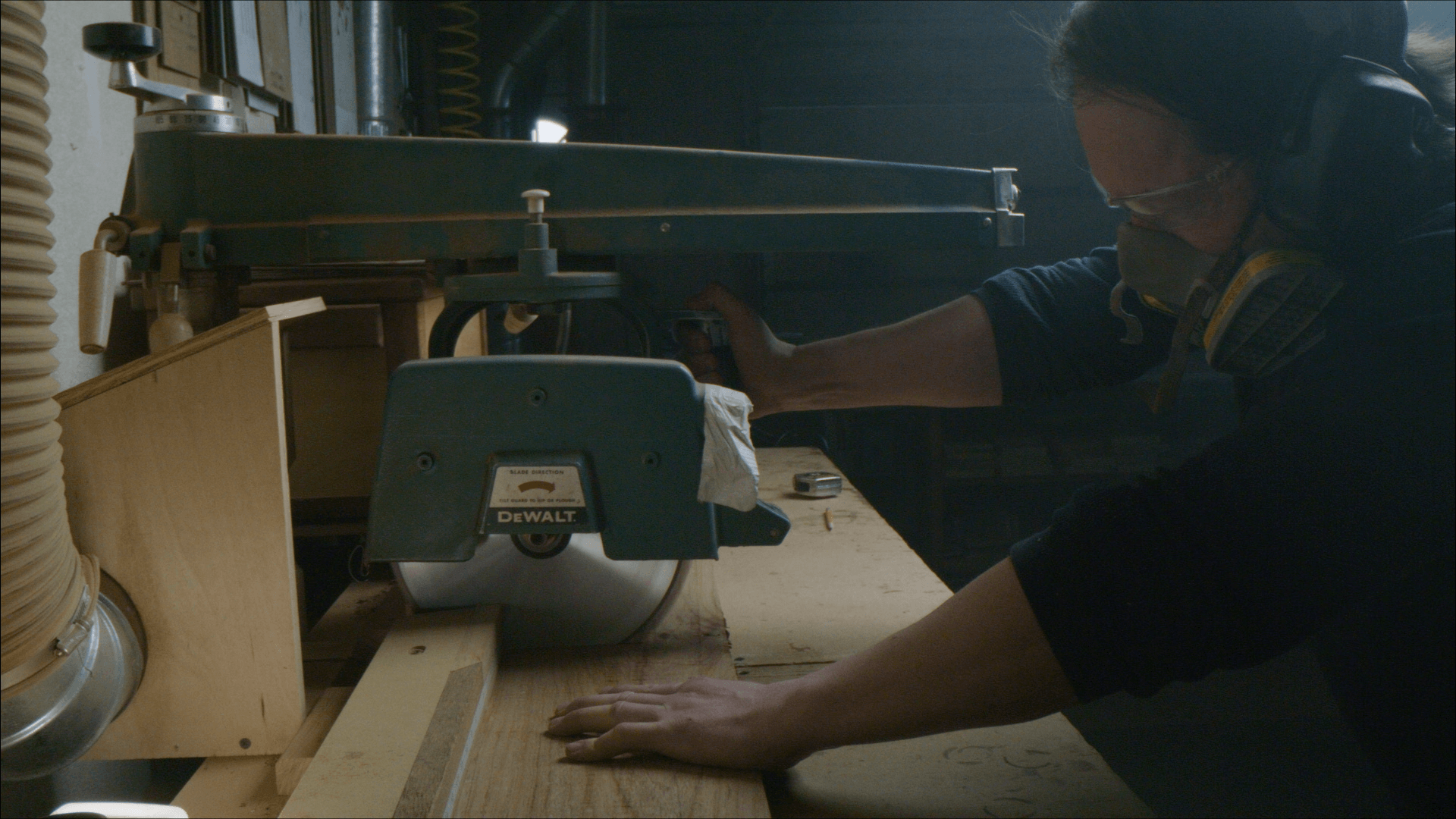 Camera monitor capturing the wooden drum construction process